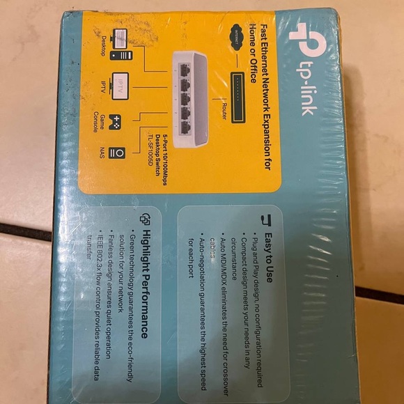 TP-Link TL-SF1005D 5-Port Fast Ethernet 10/100Mbps Unmanaged Desktop Switch - Picture 2 of 5